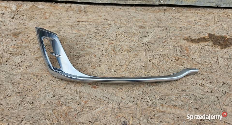AUDI A8 4N0 LIFT SLINE LISTWA PRAWA TYŁ osobowe Międzychód sprzedam