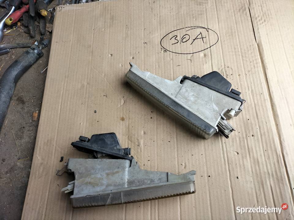 AUDI 80 B4 80B4 HALOGEN PRAWY LEWY HELLA Kamień-Kolonia sprzedam