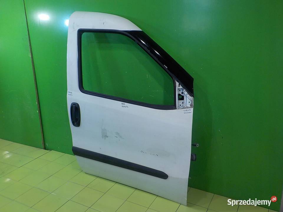 OPEL COMBO D 13 CDTI 16r L1H1 drzwi prawy przod Suków