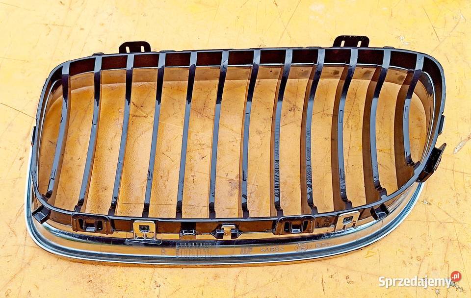 BMW 3 E90E91 NERKA ATRAP GRILL PRAWY PRZÓD ORYG osobowe Atrapy Radom
