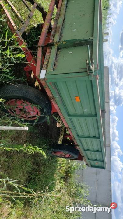 Przyczepaprzyczepy do slomy