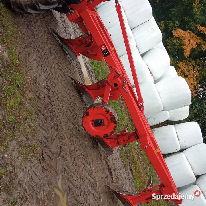 Pług 4 skibowy Awemak 4x40 Paradyż