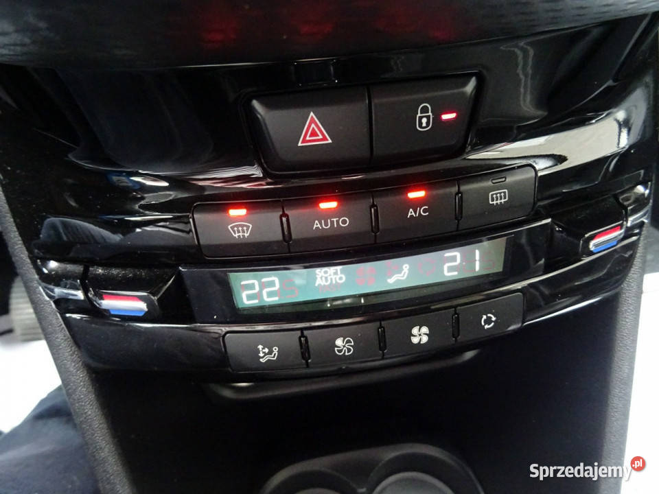 Peugeot 208 12 82 Style krajowy niski immobilizer Łódź