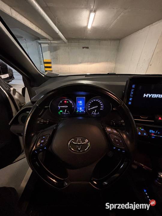 Toyota CHR 18 Hybrid Rzeszów sprzedam