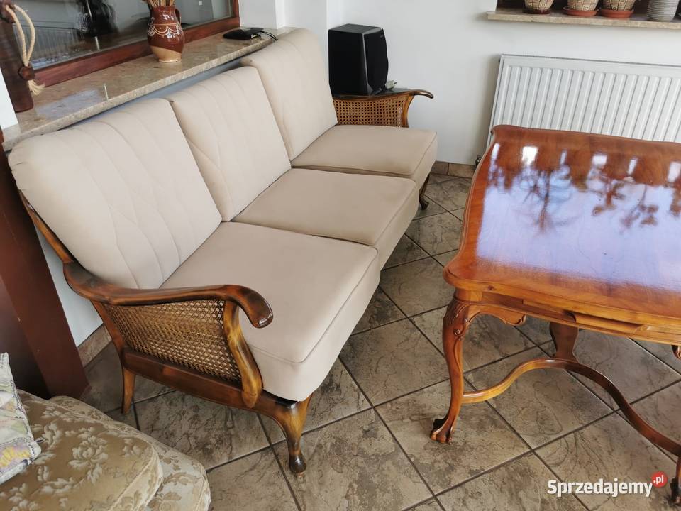 Sofa, dwa fotele i stolik  CHIPPENDALE - komplet