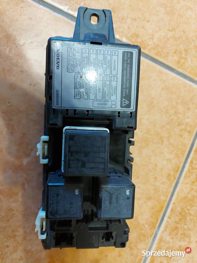Skrzynka bezpieczników volvo 30889989 Bolesławiec