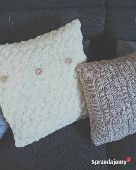 Poduszka dekoracyjna kremowa zapinana na guziki Jerzykowo sprzedam