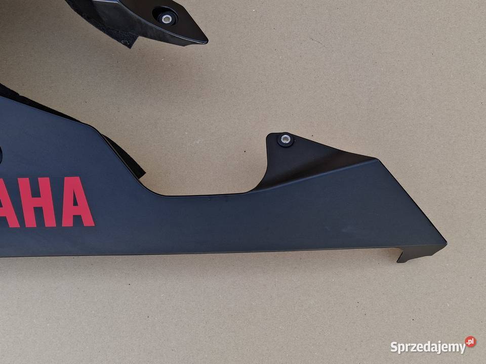 YAMAHA R6 RJ 15 BOCZEK LEWY OWIEWKA OSŁONA PŁUG Bieleń
