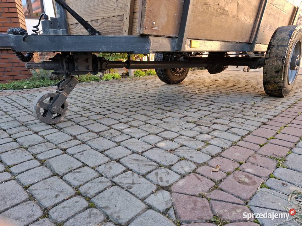 Przyczepa z napędem do C330C328C325 podkarpackie Domaradz