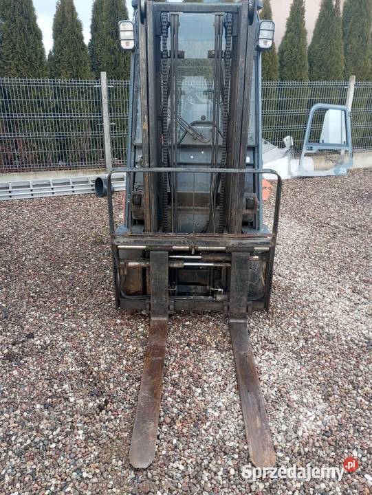 Wózek widłowy Toyot elektryczny