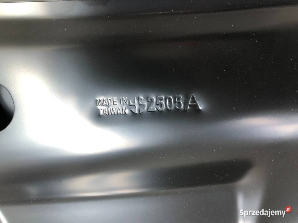 AUDI Q5 I 8R 092008062012 Maska pokrywa silnika osobowe Skarżysko-Kamienna sprzedam