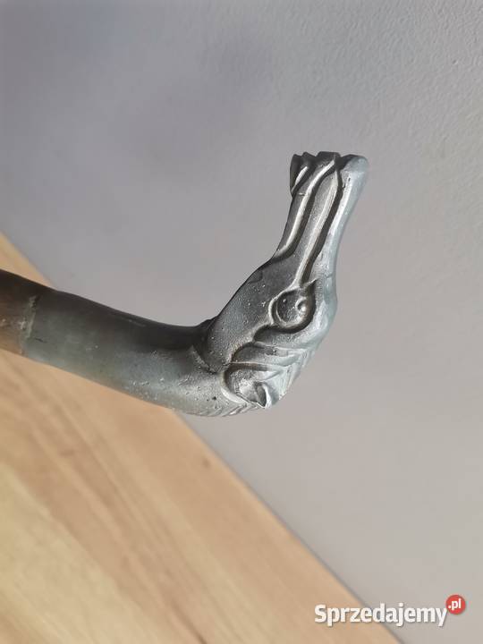 Stara laska z okuciem rękojeścią głowa konia