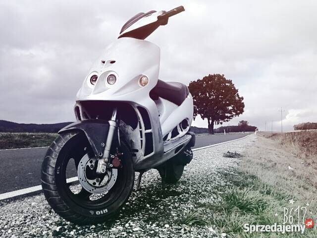 Malaguti f12 100cc pas napędowy