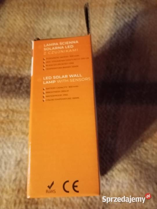 Lampa solarna z automatem