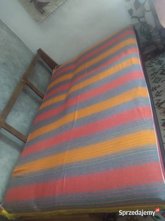 Narzuty kapy welniane pasiaki PRL Częstochowa