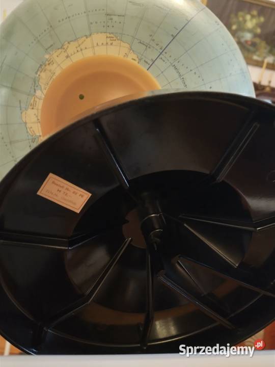 Globus podświetlany lampa z czasów PRLu wielkopolskie