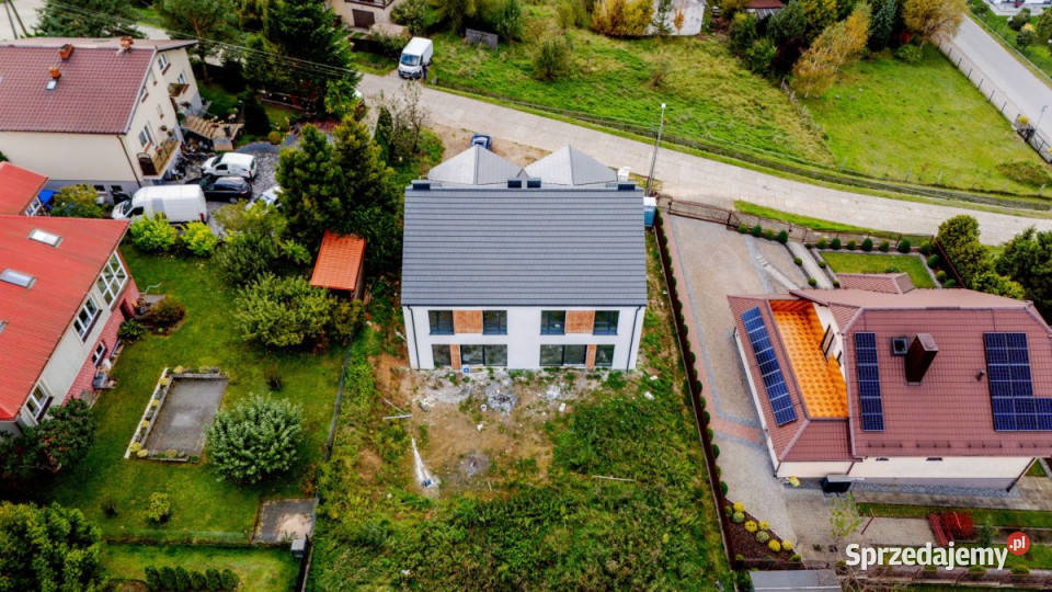 sprzedaży domu bliźniaka Luzino 1317m 2 piętra