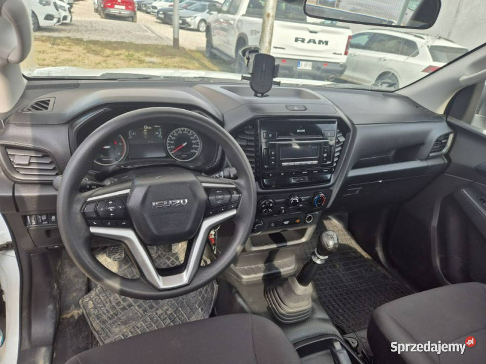 Isuzu D II 2012 Rok produkcji 2020 Komorniki
