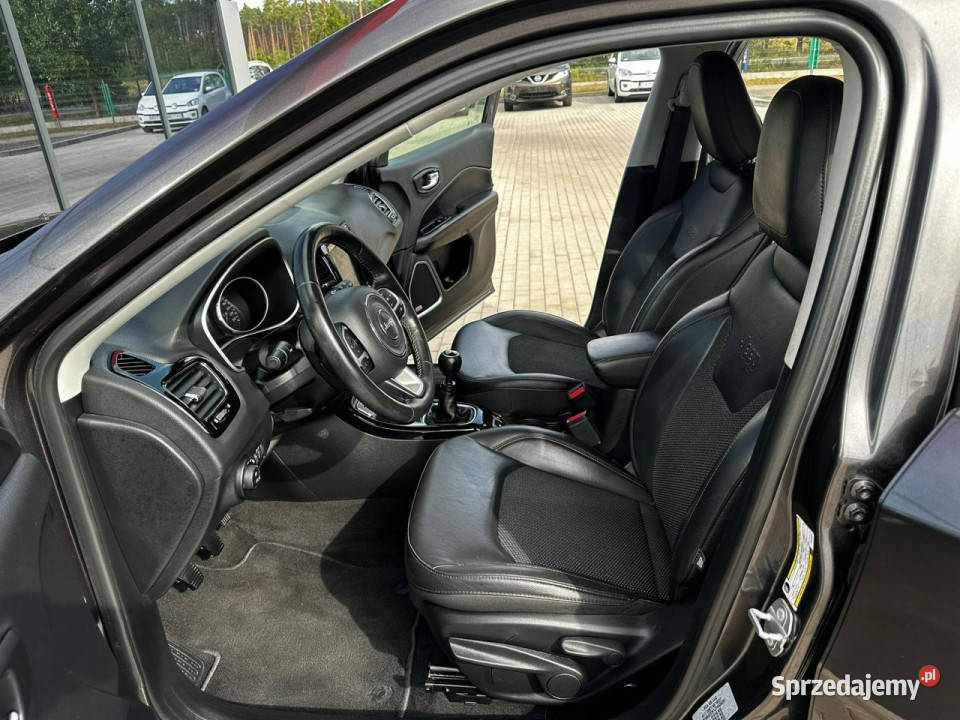 Jeep Compass Salon Asystent Kamera Czujniki