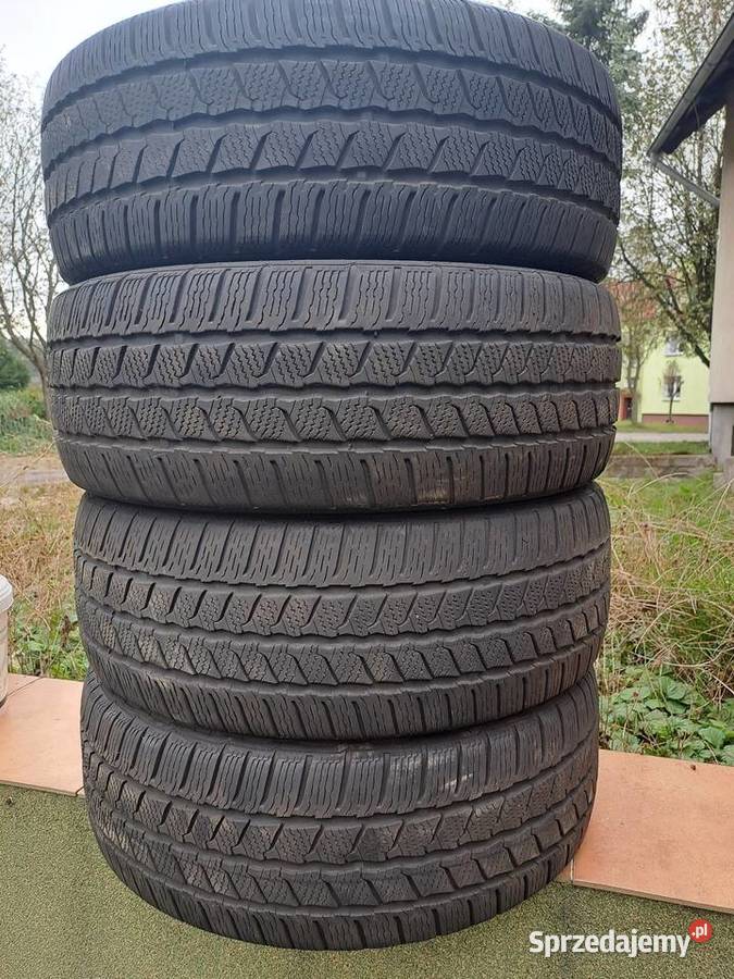 Opony zimowe 2255517C Continental vanContact Czarna Woda