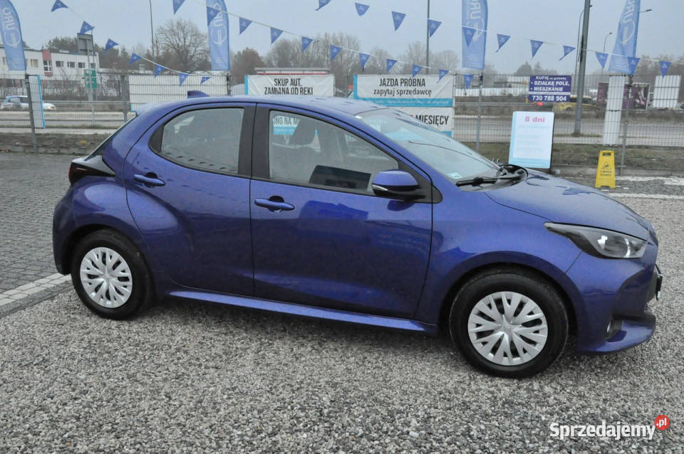 Toyota Yaris 15 Dynamic Force 125 netto 45447PLN Warszawa