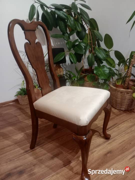 Stylowe 4 krzesła renowacji Okazja Lusówko sprzedam