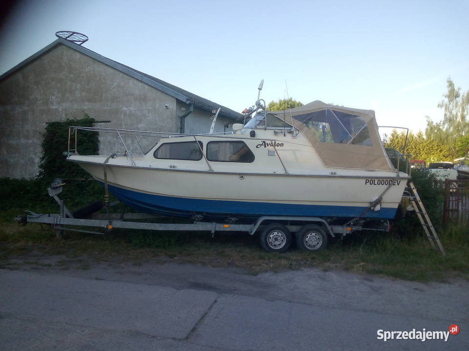 Jacht motorowy z przyczepą warmińsko-mazurskie