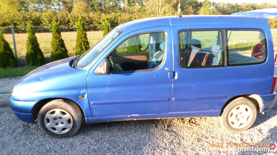 Citroen Berlingo 18 benzynaLPG Osobowy Samochody osobowe