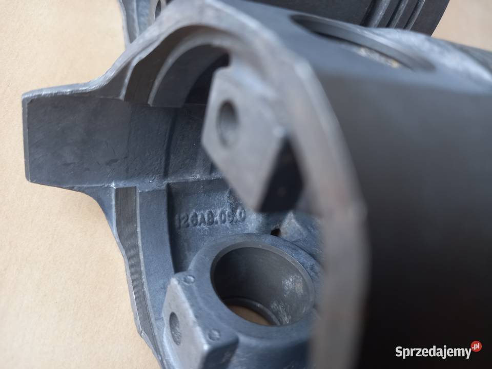 Fiat 126p tłoki 41 oryginalne FIAT Bukownica sprzedam