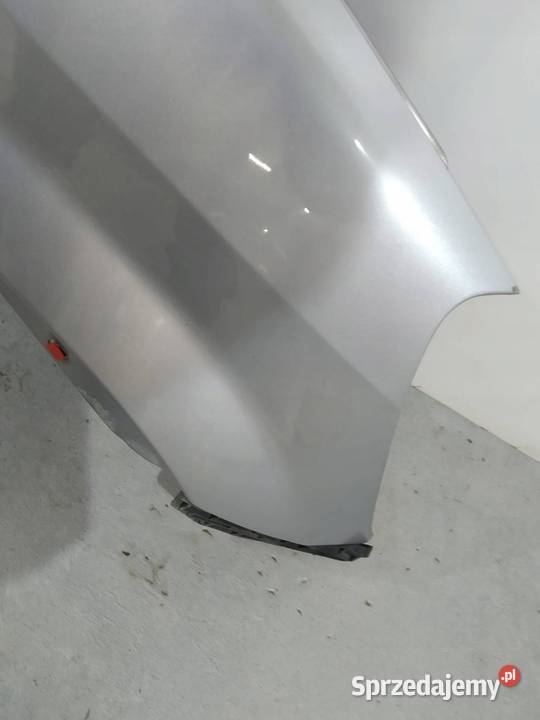 BŁOTNIK PRAWY PRZÓD NH623M Honda CRV II 20012006