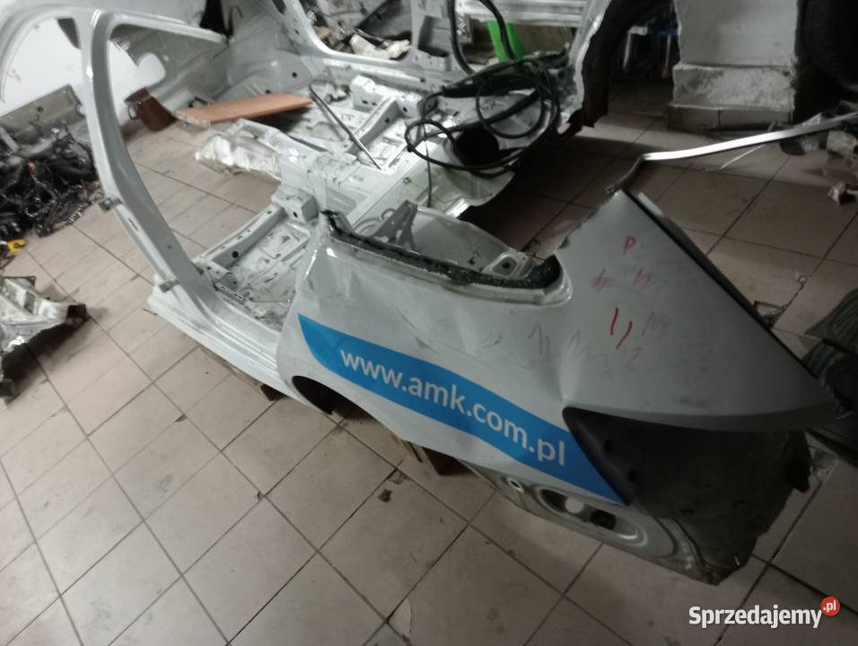 słupek B Octavia 4 IV 2022 Progi