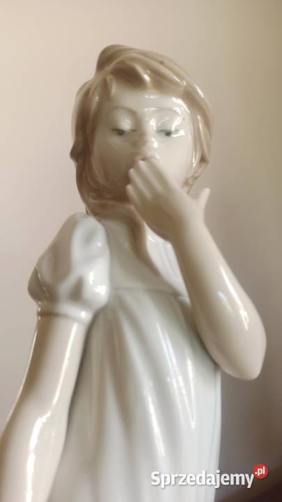 Figurka Ziewająca dziewczyNAO z 1992r Lladro Gdańsk