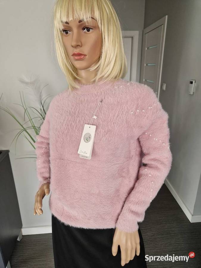 Sweter w pudrowym rózu