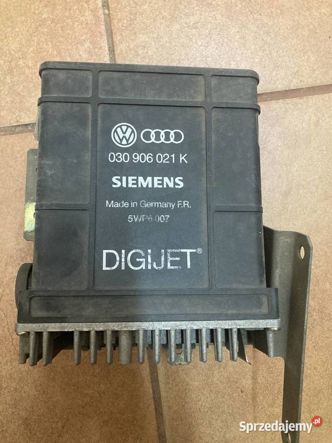 Sterownik silnika VW GOLF II 13 030906021K Rakoniewice