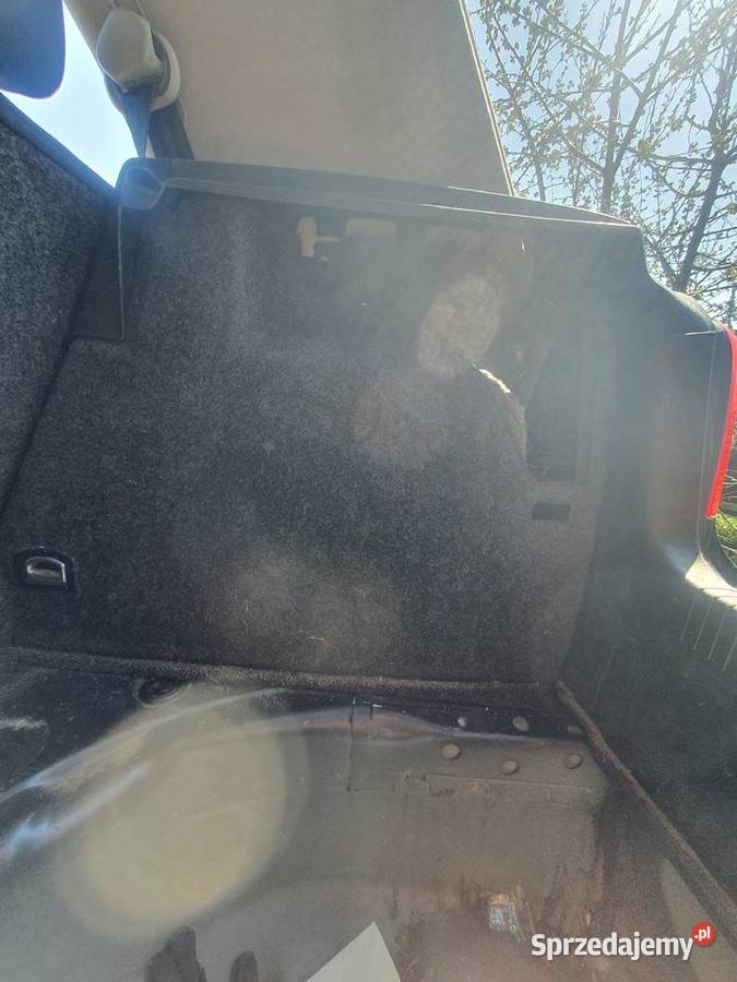 Kompletne wnętrze kufra golf IV sprzedam