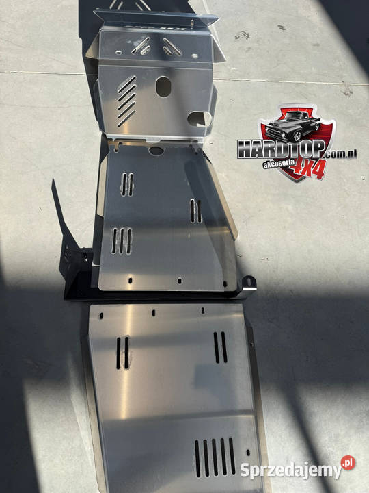 KOMPLET Osłon Aluminium 6mm Toyota Hilux 2015 osobowe Pasłęk