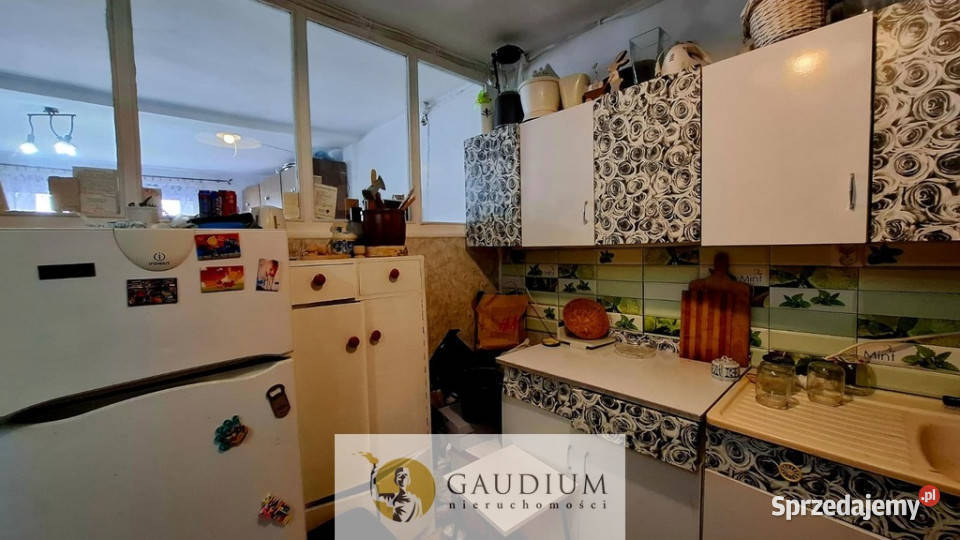 Kawalerka z ogromnym potencjałem Nowy Staw Piętro 1 sprzedam