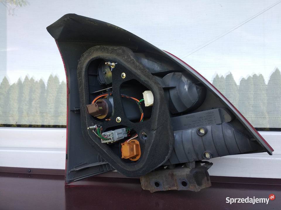 Honda Civic VII 7 5d przedlift lampa tył tylna Sieradz