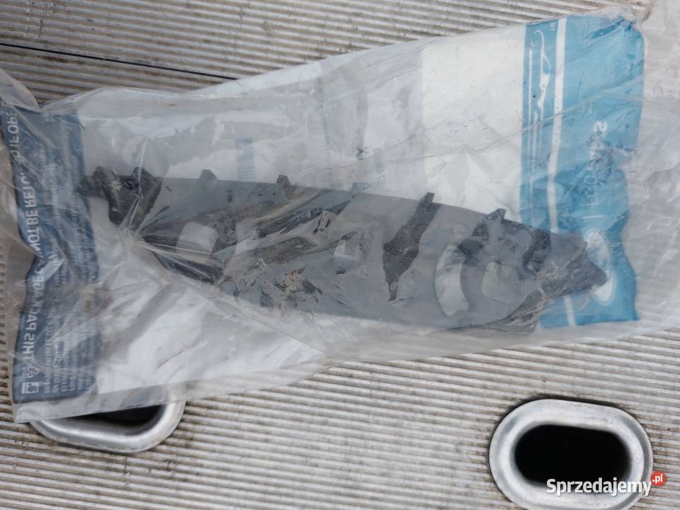 Ford Escape Kuga lampy przod Lampy przednie małopolskie Wieliczka sprzedam