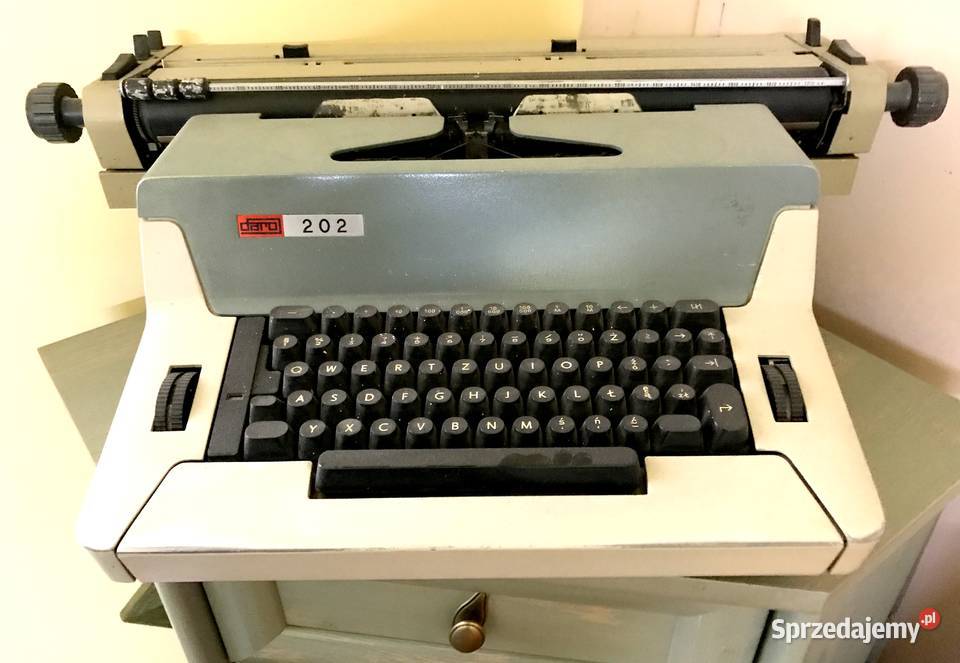 Elektryczna maszyna do pisania Daro 202 z długim Łomża