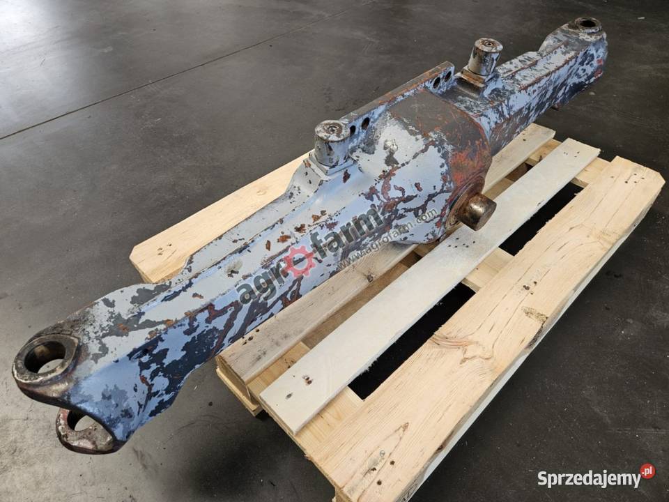 Obudowa mostu FWD Massey Ferguson 8110 8240 sprzedam