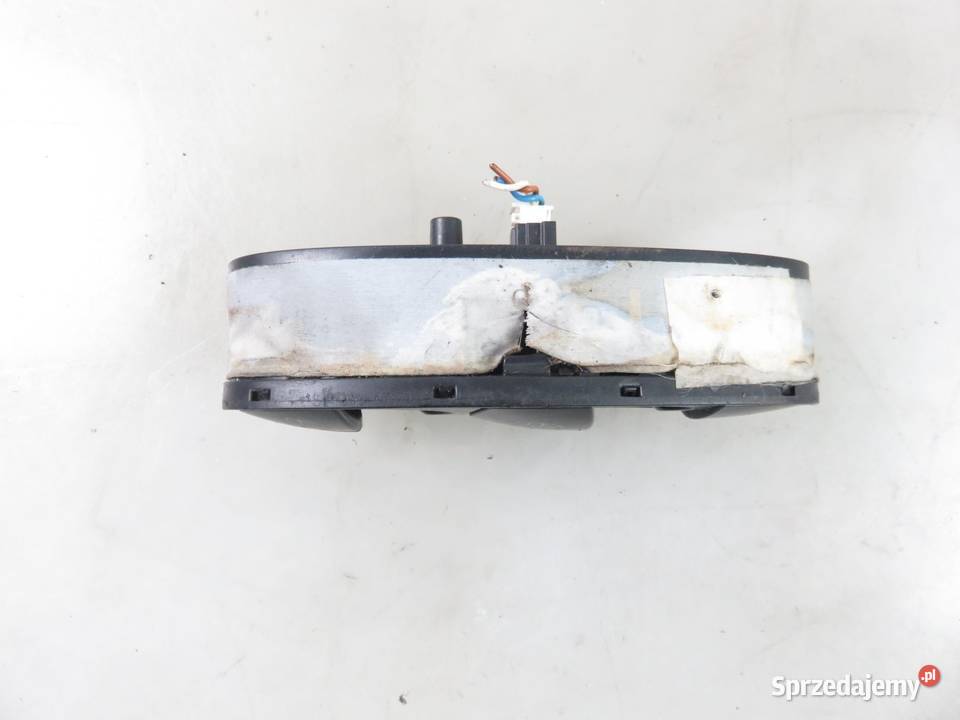 PANEL SZYB MERCEDES E W211 2118210058