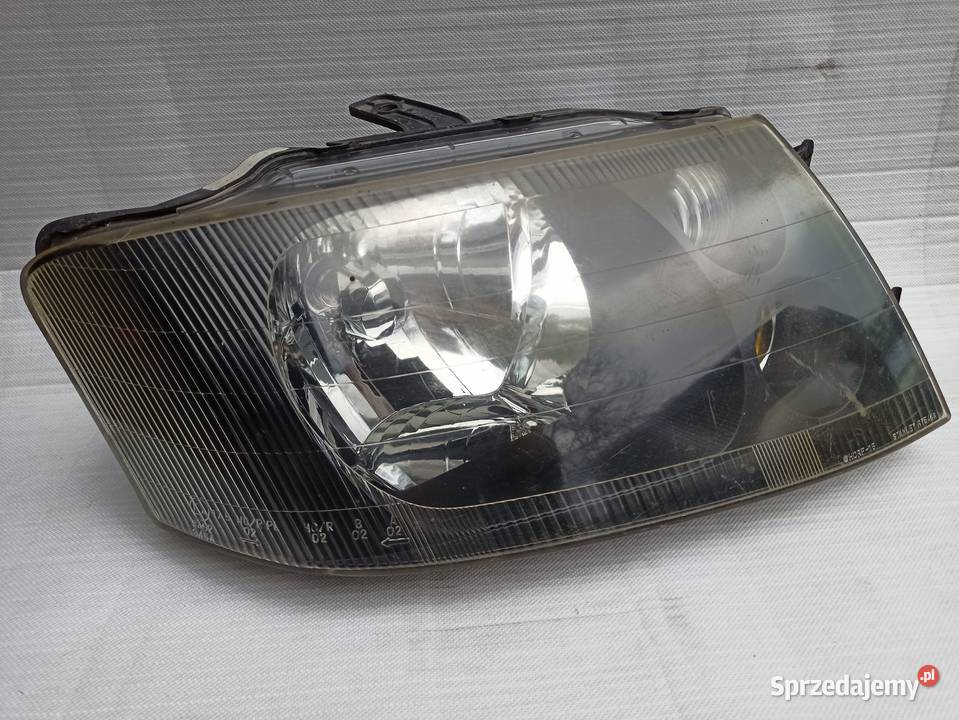 Mitsubishi Space Runner lampa przednia prawa osobowe Lampy przednie Sieradz