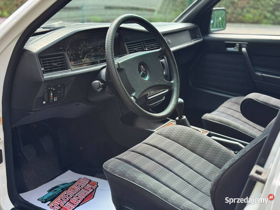 MERCEDESBENZ W201 190E 20 BENZYNA 1990 W201  sprzedam