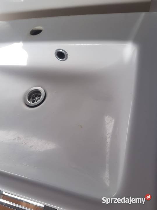 Umywalka z wiszącą szafką łazienkową Akcesoria łazienkowe
