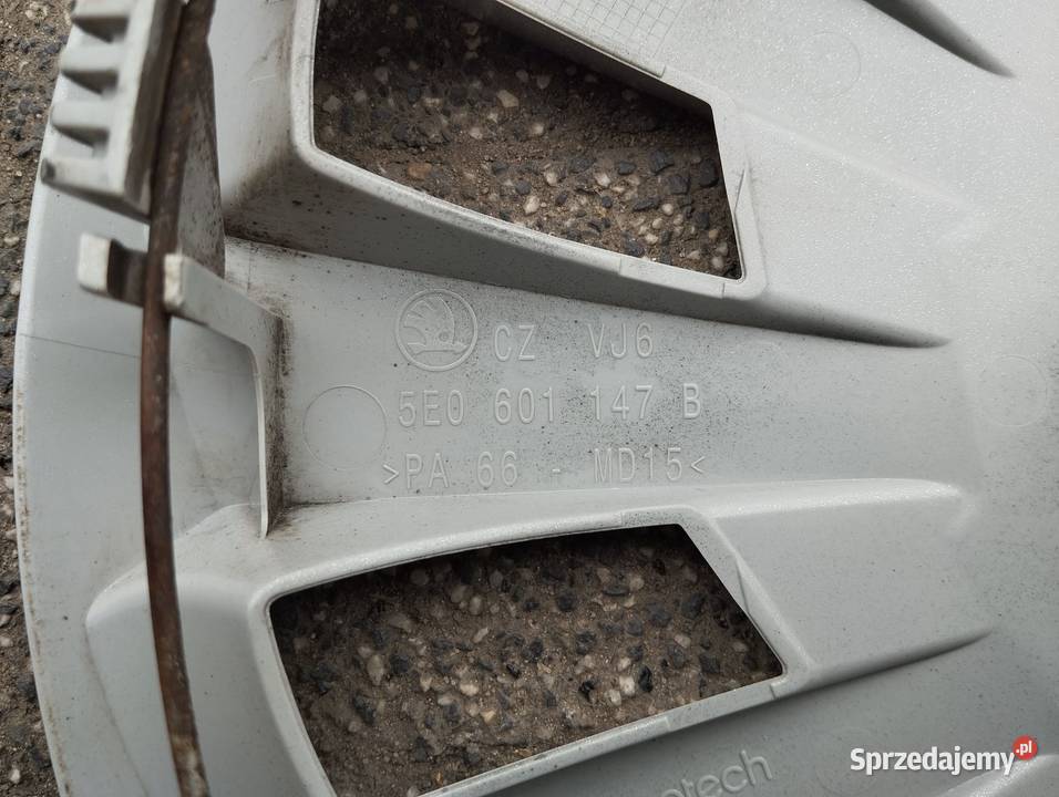 Kołpak Skoda 16 5E0601147B Octavia Karoq Kołpaki Kamieniec