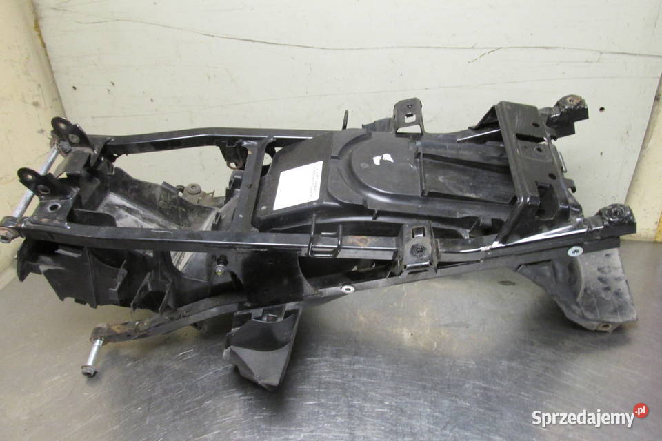 Stelaż ogon Honda NTV 700 07r Sandomierz