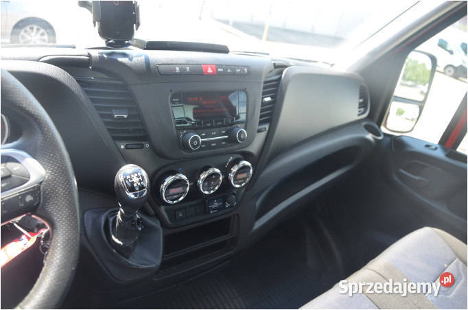 IVECO DAILY 35S18 2021 299800 ccm 180 diesel Warszawa sprzedam