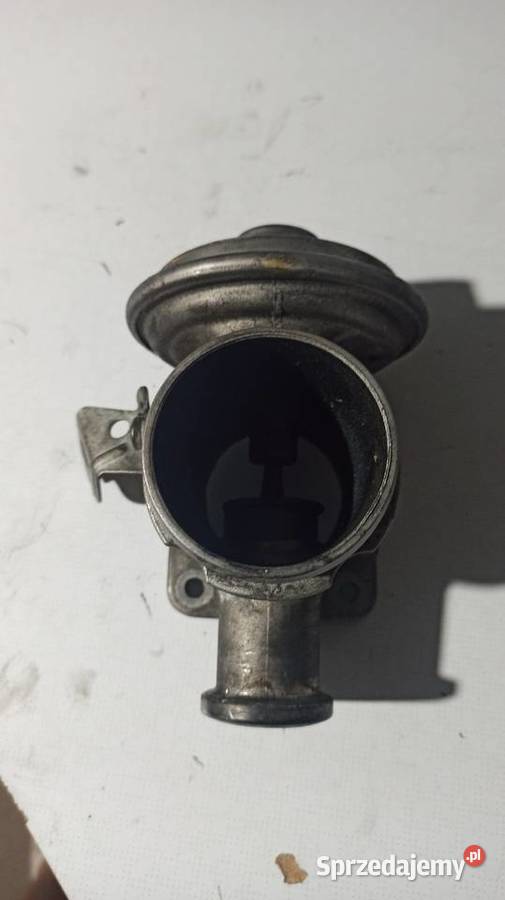 Zawór EGR Bmw e38 e39 e46 e53 30d 20d 18d Dębica