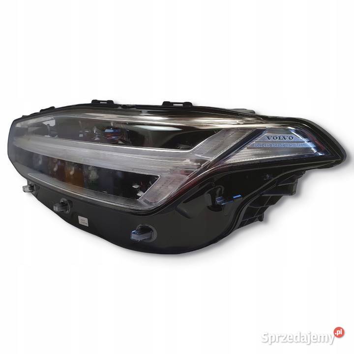 LAMPA Volvo XC90 II 2 LEWY PRZÓD lewa przednia osobowe Chełm